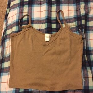 I’m selling this tan cami crop top